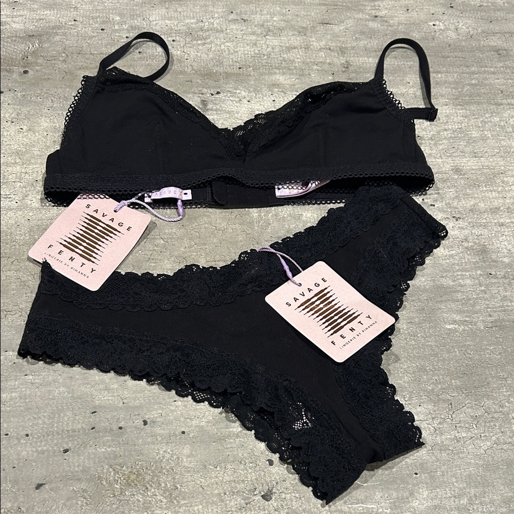 Savage X Fenty Black Lace Bra and Panty Set size XS